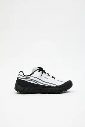 002 Alpine White M